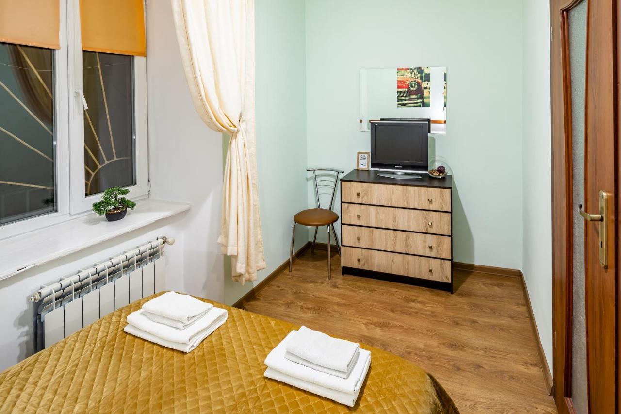 Rainbow Apartment Near Rynok Sq Liov Exterior foto